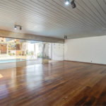 Casa à venda com 5 quartos, sendo 3 suítes, em Alto da Boa Vista, São Paulo, SP