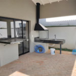 Casa à venda com 3 suítes no condomínio Santa Isabel I, Louveira - SP