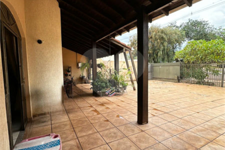 Casa à venda com 3 quartos, sendo 1 suíte, no Centro, Ponta Porã, MS