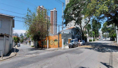 Terreno à venda ou para alugar em Chácara Santo Antônio, São Paulo, SP