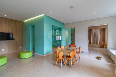 Apartamento à venda com 3 quartos, sendo 1 suíte, em Campo Grande, São Paulo, SP