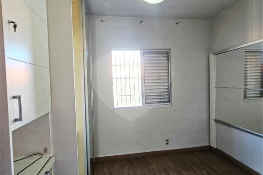 Sobrado à venda com 4 quartos, sendo 1 suíte, em Vila Guilherme, São Paulo, SP