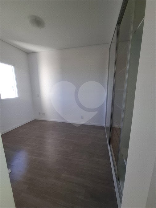 Apartamento à venda com 2 quartos, sendo 1 suíte,  em Vila Suissa, Mogi das Cruzes, SP