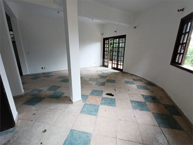 Casa para alugar com 3 quartos no condomínio Champs Elysees Village, Mairiporã - SP