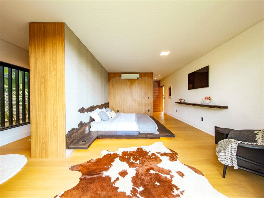 Casa à venda com 3 suítes no condomínio Primavera, Salto - SP