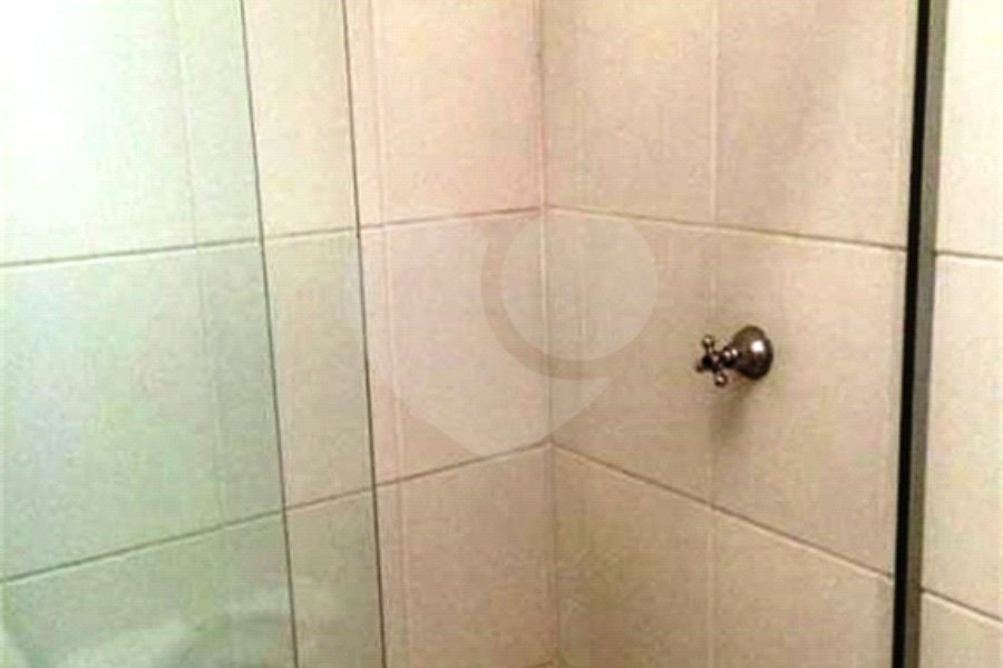 Casa à venda com 3 quartos, sendo 1 suíte, no condomínio Vila das Macieiras, São Paulo - SP