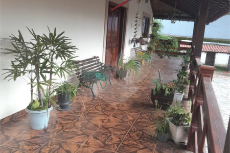 Casa à venda com 4 quartos, sendo 3 suítes,  em Vila Áurea, Poá, SP