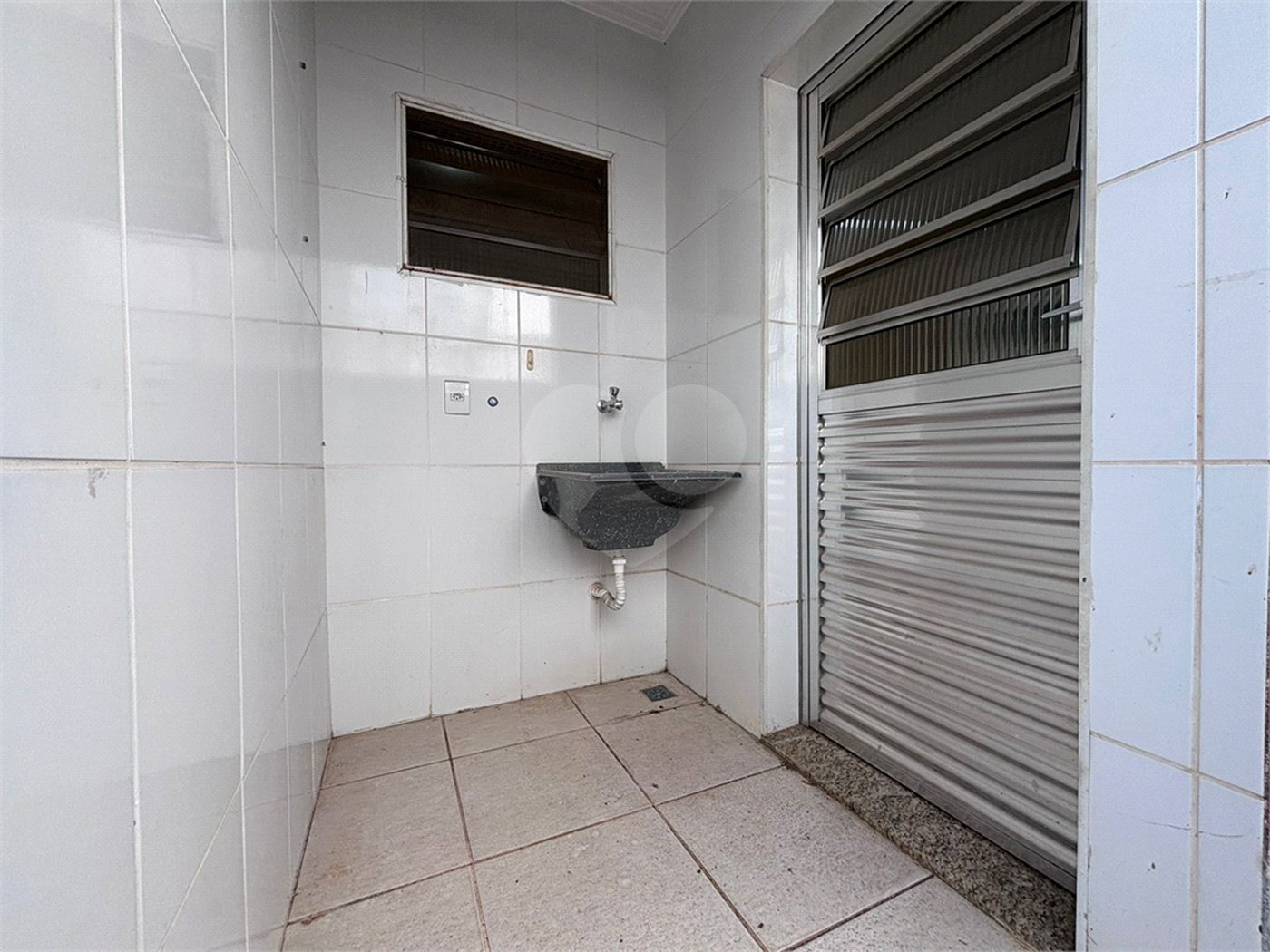 Casa à venda com 2 quartos, sendo 1 suíte, em Nova Cerejeira, Atibaia, SP