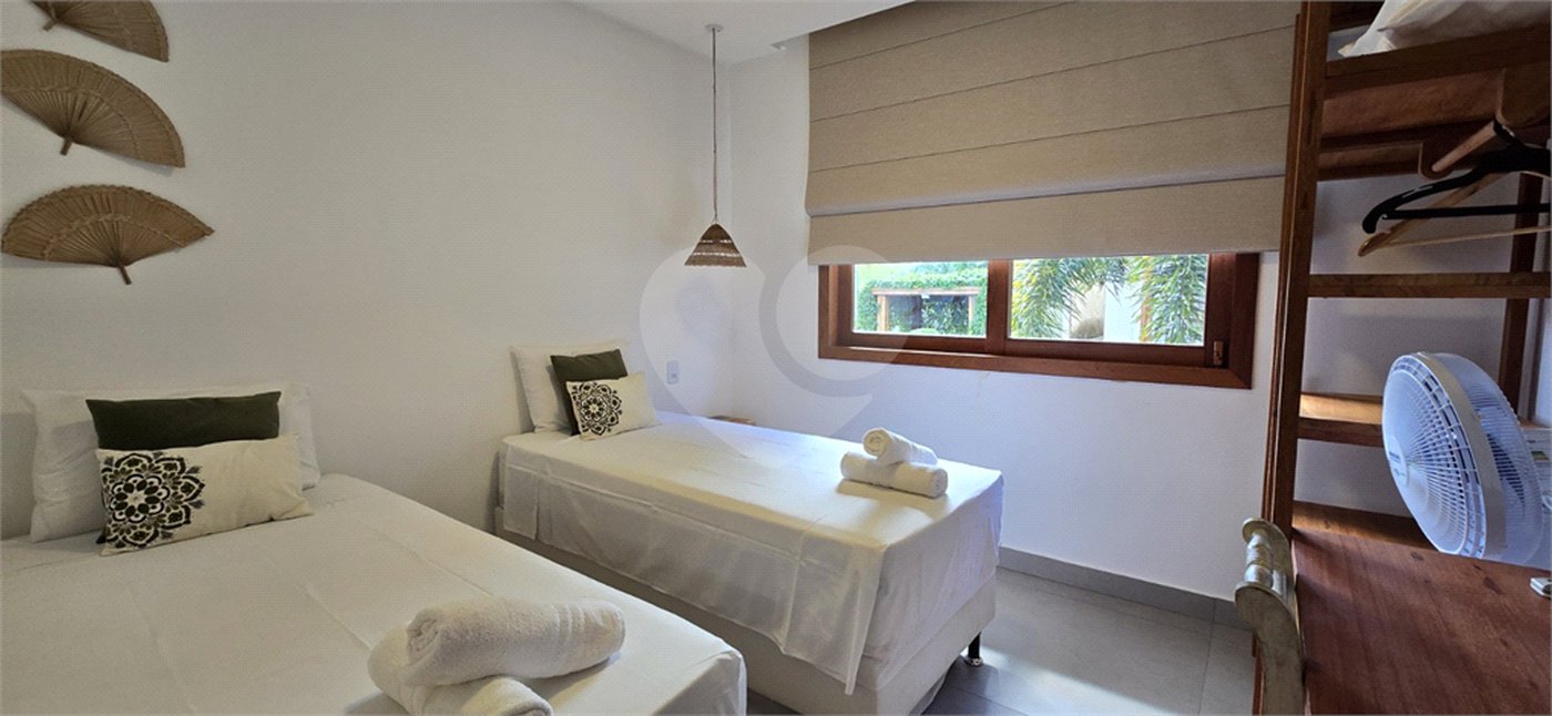 Casa à venda com 3 quartos, sendo 1 suíte, no Centro / Arraial D'ajuda, Porto Seguro, BA