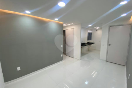 Apartamento à venda com 2 quartos em Santíssimo, Rio de Janeiro, RJ