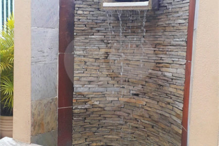 Casa à venda com 3 quartos, sendo 1 suíte,  no condomínio Jardim das Palmas, São Paulo - SP