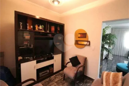 Sobrado à venda com 3 quartos, sendo 1 suíte, em Água Fria, São Paulo, SP