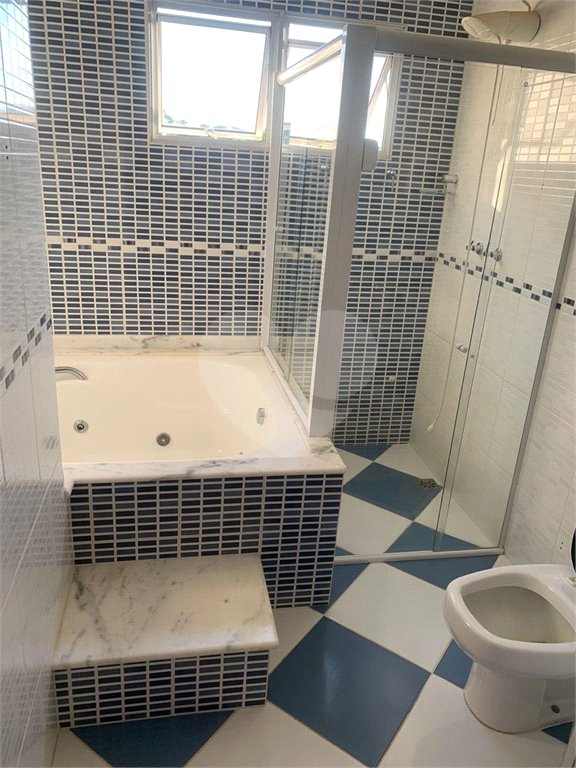 Casa à venda ou para alugar com 4 quartos, sendo 2 suítes, no condomínio Tereza Cristina, Jundiaí - SP