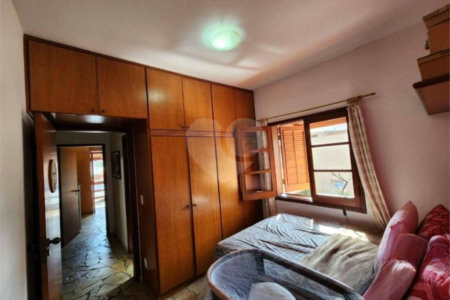 Casa à venda com 3 quartos, sendo 1 suíte, no Centro, Vinhedo, SP