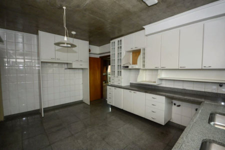 Apartamento à venda com 4 quartos, sendo 2 suítes,  em Paraíso do Morumbi, São Paulo, SP