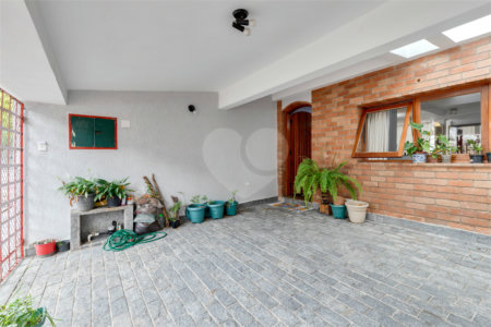 Casa de Vila à venda com 2 quartos, sendo 1 suíte, em Jardim Hípico, São Paulo, SP