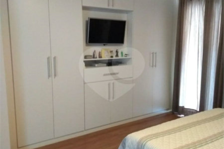 Casa à venda com 3 quartos, sendo 2 suítes, em Condomínio Residencial Terras do Oriente, Valinhos, SP