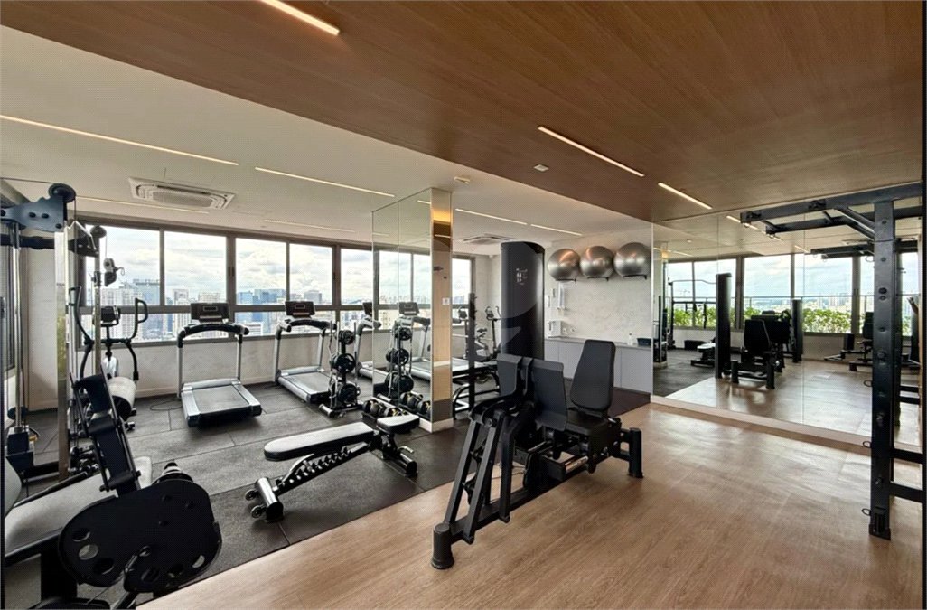 Apartamento à venda com 3 suítes em Santo Amaro, São Paulo, SP