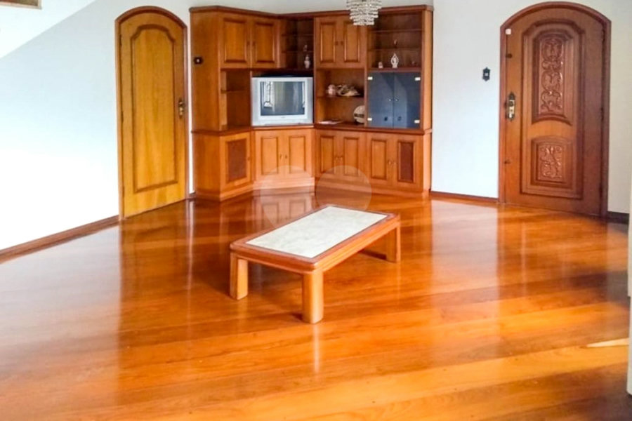 Sobrado à venda com 3 quartos, sendo 1 suíte, em Mooca, São Paulo, SP