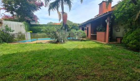 Casa à venda com 3 quartos, sendo 1 suíte, em Interlagos, São Paulo, SP