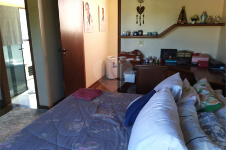 Casa à venda com 3 quartos, sendo 1 suíte, em Vila Gardênia, Atibaia, SP