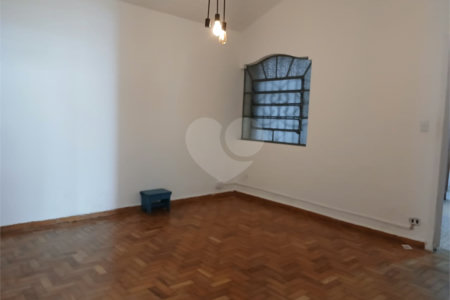 Casa Térrea à venda com 3 quartos em Pacaembu, São Paulo, SP