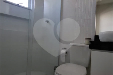 Sobrado à venda com 3 suítes em Vila Constança, São Paulo, SP