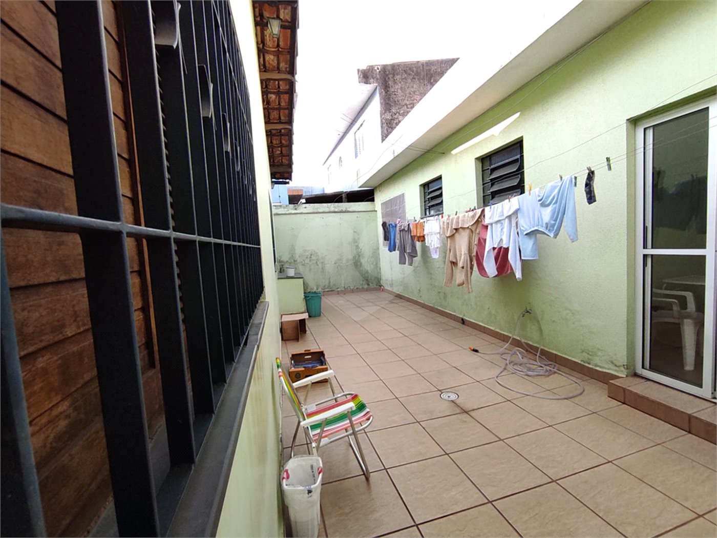 Casa à venda com 3 quartos, sendo 1 suíte, no Centro, Poá, SP