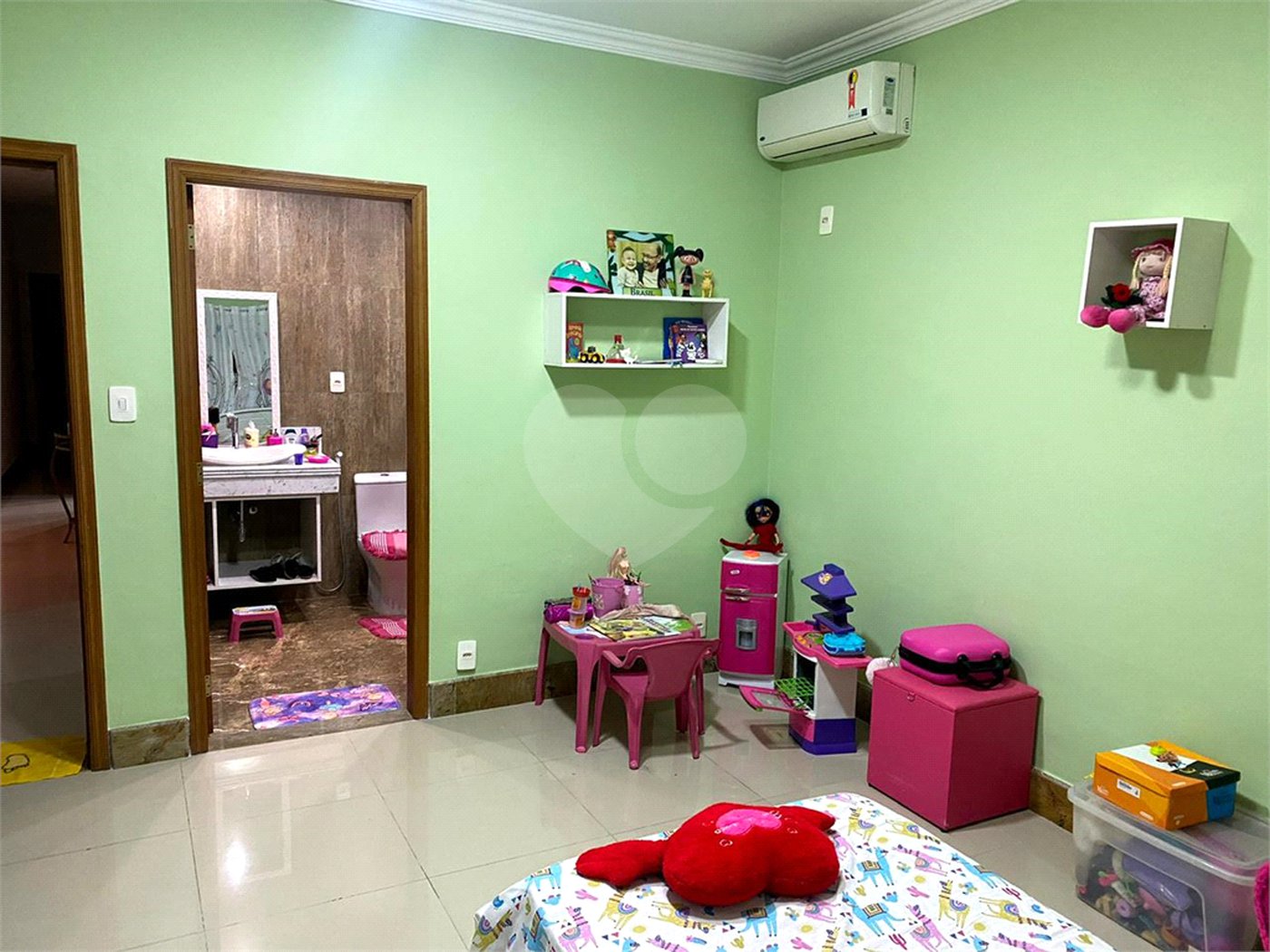 Casa à venda com 3 quartos, sendo 2 suítes, em Paciência, Rio de Janeiro, RJ