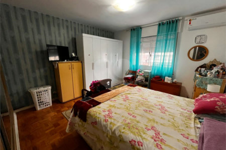 Sobrado à venda com 3 quartos, sendo 1 suíte, em Vila Paulicéia, São Paulo, SP