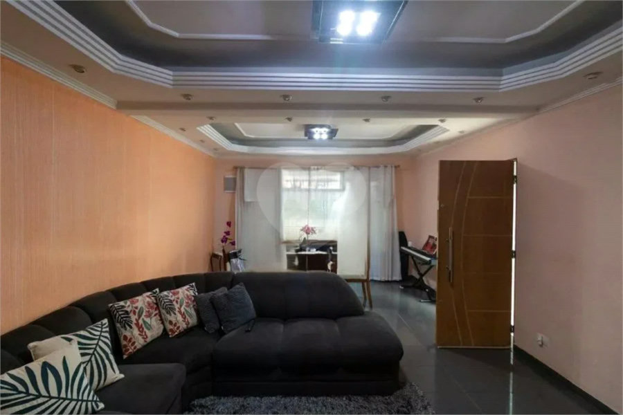 Sobrado à venda com 4 quartos, sendo 1 suíte, em Ermelino Matarazzo, São Paulo, SP