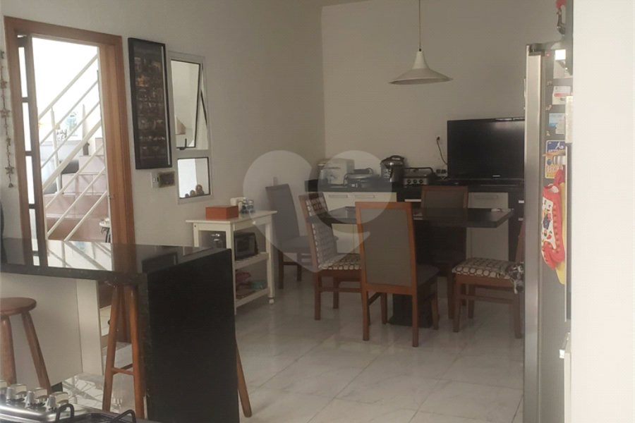 Sobrado à venda com 3 quartos, sendo 1 suíte, em Tremembé, São Paulo, SP