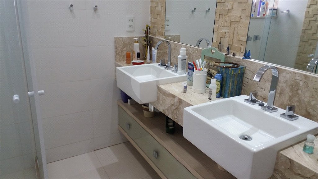 Apartamento à venda com 4 quartos, sendo 1 suíte,  em Tijuca, Rio de Janeiro, RJ