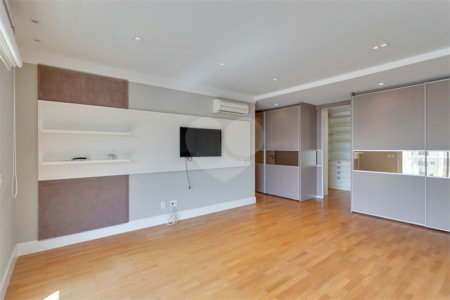 Apartamento à venda com 4 suítes em Campo Belo, São Paulo, SP