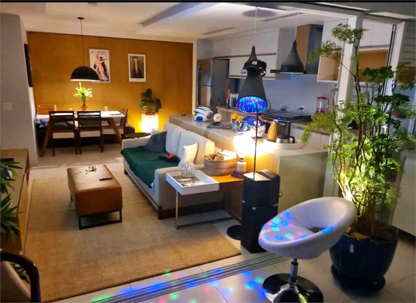Apartamento à venda com 2 quartos, sendo 1 suíte, em Pinheiros, São Paulo, SP