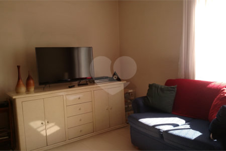 Apartamento à venda com 3 quartos, sendo 1 suíte,  em Vila Uberabinha, São Paulo, SP