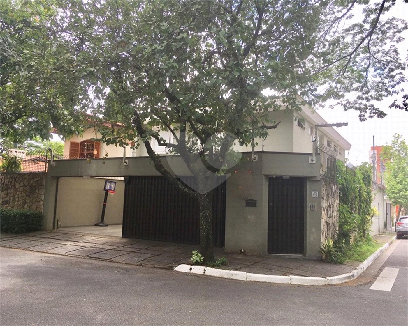 Sobrado à venda com 4 quartos, sendo 3 suítes, em Brooklin, São Paulo, SP