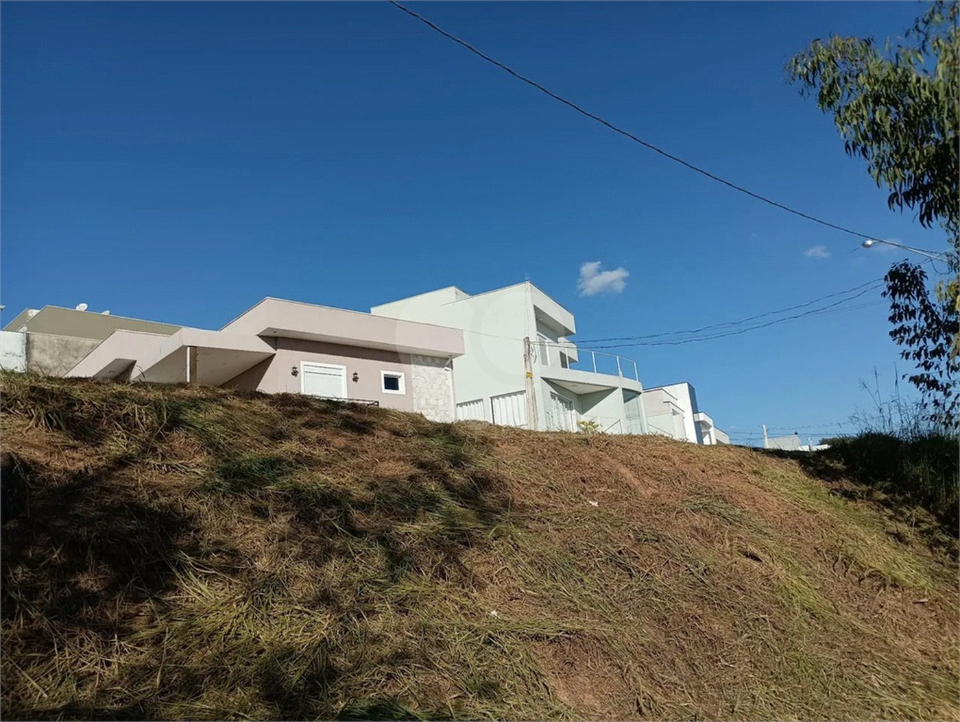 Terreno à venda no condomínio Laguna Residencial, Várzea Paulista - SP