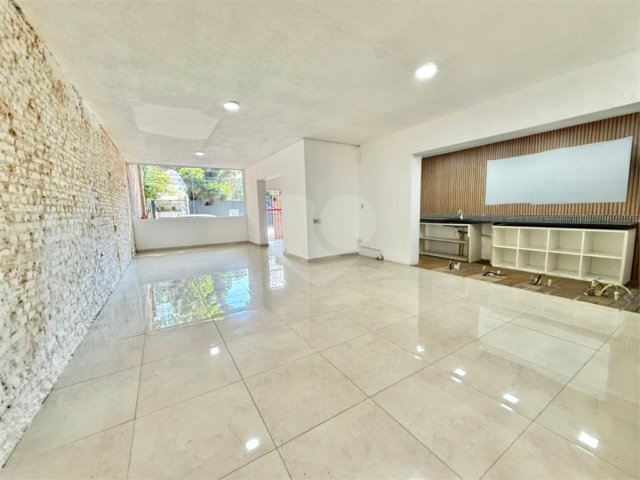 Casa à venda com 3 quartos em Campo Belo, São Paulo, SP