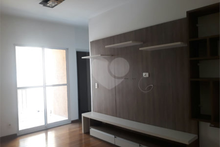 Apartamento à venda ou para alugar com 2 quartos, sendo 1 suíte, em Jardim Carambeí, São Roque, SP