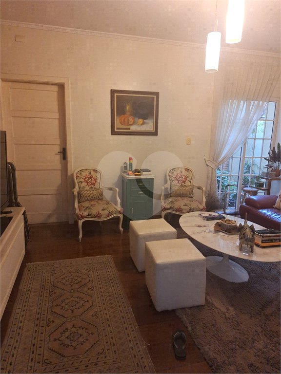 Sobrado à venda com 3 quartos, sendo 1 suíte, em Cambuci, São Paulo, SP