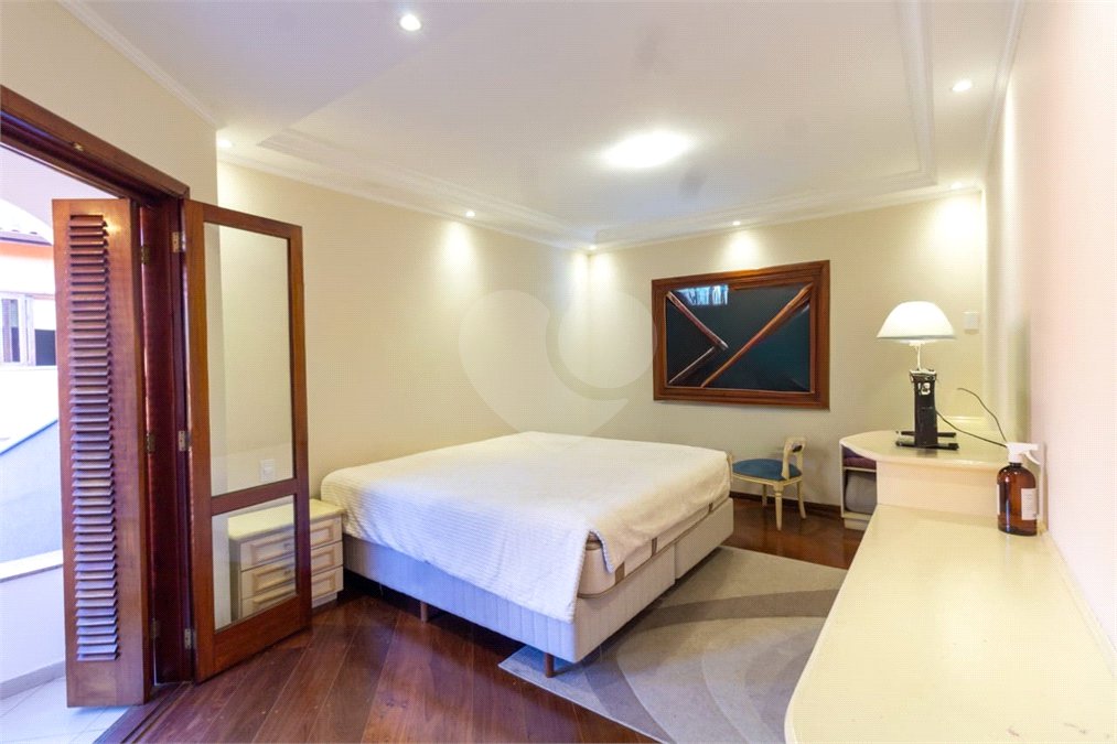 Casa à venda com 3 suítes no condomínio Da Serra, São Paulo - SP