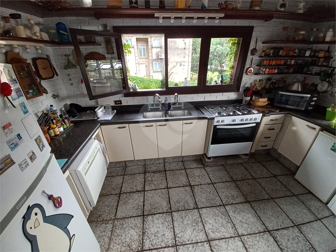 Sobrado à venda com 4 quartos, sendo 2 suítes, em Fazenda Morumbi, São Paulo, SP