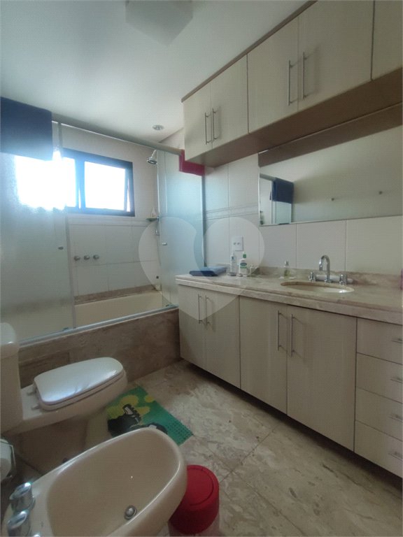 Apartamento à venda com 4 quartos, sendo 3 suítes, em Aclimação, São Paulo, SP