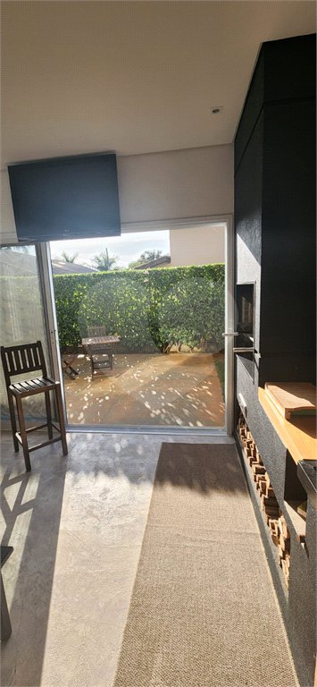 Casa à venda com 5 quartos, sendo 3 suítes, no condomínio Residencial Saint German, Araçoiaba da Serra - SP
