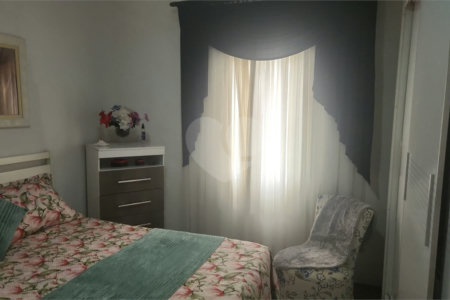 Casa à venda com 2 quartos em Vila Santa Maria, São Paulo, SP