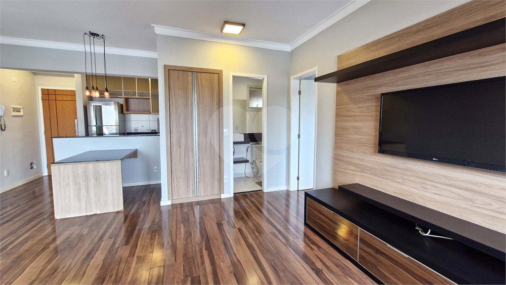 Apartamento à venda ou para alugar com 2 quartos, sendo 1 suíte,  em Lapa, São Paulo, SP