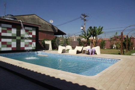 Casa Térrea à venda ou para alugar com 3 quartos, sendo 1 suíte, em Jardim Celani, Salto, SP
