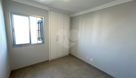 Apartamento à venda com 3 quartos, sendo 1 suíte, em Jardim Marajoara, São Paulo, SP