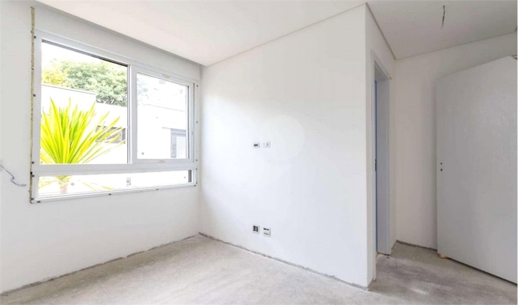 Casa à venda com 4 suítes no condomínio Venezia, São Paulo - SP
